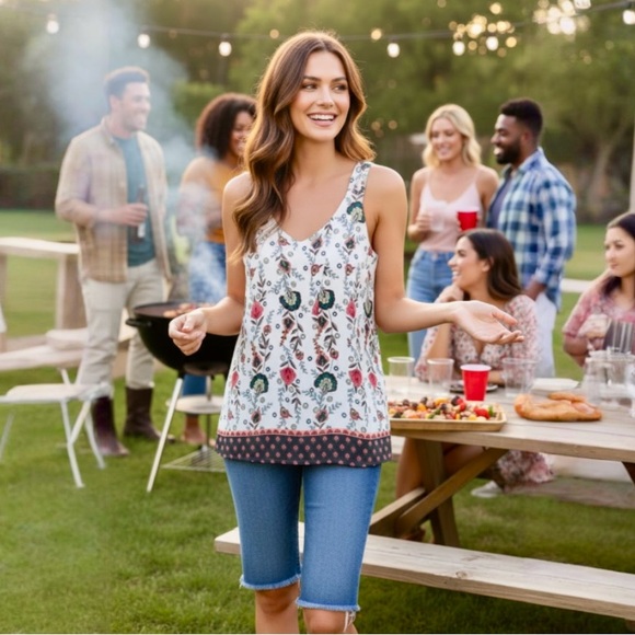 LOFT Tops - LOFT White Floral Border V-Neck Tank